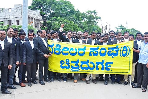 Chitradurga, Hiriyur, Protest, Advocates Association