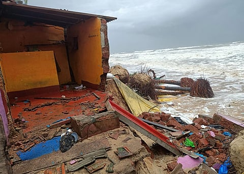 Meenakaliya sea shore