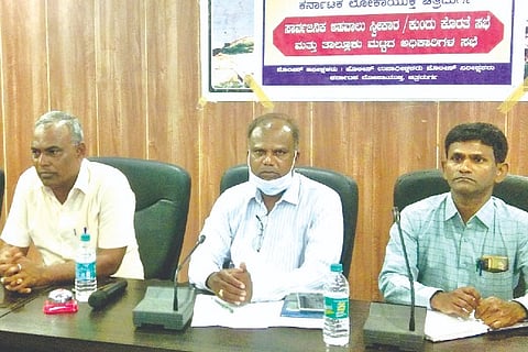 Molakalmuru, PSI Recruitment, Illegal, Recruitment Scam,