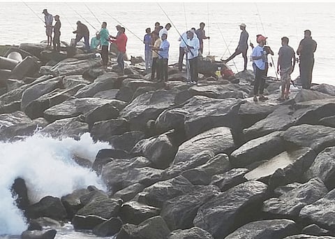 angling in ullala sea shore