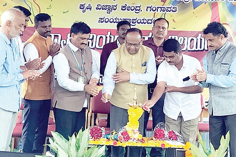 040822 Anniversary of the hostel in Gangavati Government Agricultural College campus