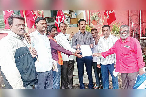 08082022 raichur citu protest