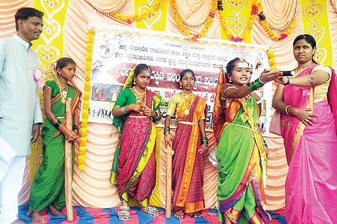 25082022 dvd prtibha karanji