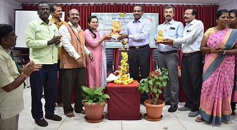 25_08_Mdy_04(Karnatakasanga)