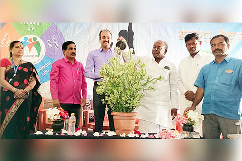 27082022 Siraguppa news MLA Somalingappa