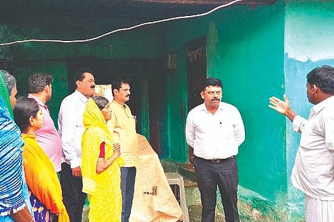 Chikmallahole, Housing, Tehsildar, Vridhe Gouramma,