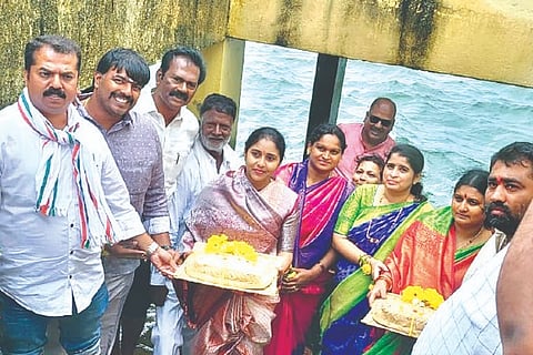 Davangere, Corporation, Congress, Bhadra Reservoir, Bagina,