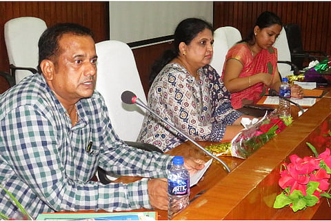 Hostel, Chitradurga, Discipline, Collector,