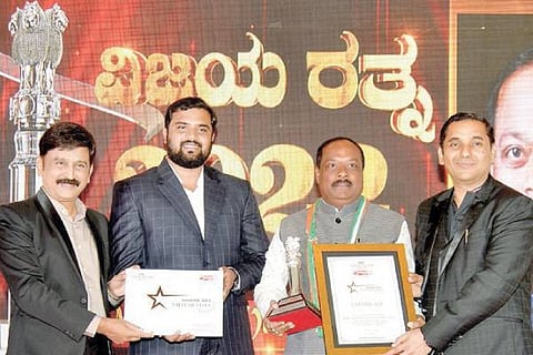 vijayaratna award mahaveera nilajagi