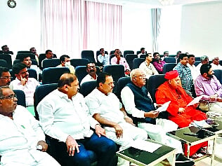 dvg-shivamurthy-sri-aug-15.jpg