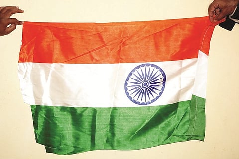h9-Flag 1