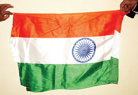 h9-Flag 1