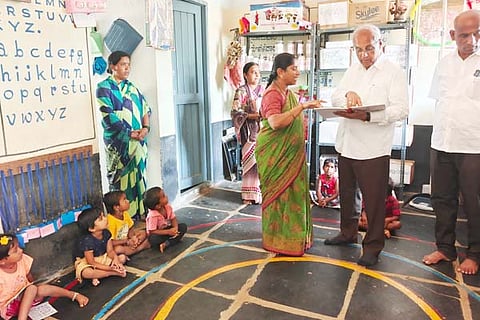 02092022 Kukanoor Minister Halappa Achar Visit school