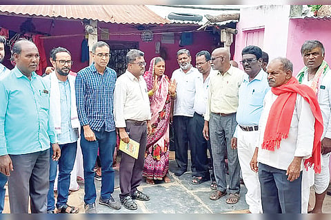030922 Fact-finding committee visited Hulihaidar village