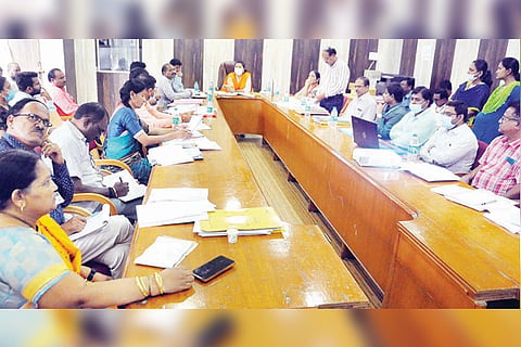030922 Koppal Public Education Department, District Health Department Progress Review Meeting
