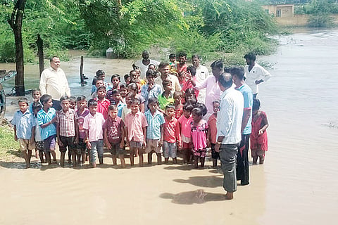070922 Jinnapura Bridge Sinking