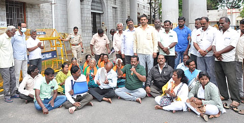 08_09_Mdy_03(Protest)