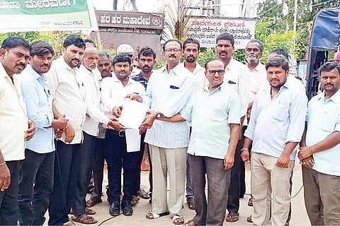 10092022 YELBURGA protest