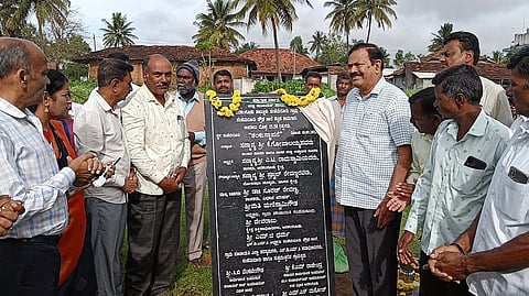 15.50 ಲಕ್ಷ ರೂ ವೆಚ್ಚದಲ್ಲಿ ಕಟ್ಟಡ ಕಾಮಗಾರಿಗೆ ಶಂಕುಸ್ಥಾಪನೆ