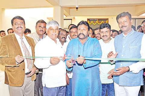 12_09_Mdy_05(B.C.Patil News)