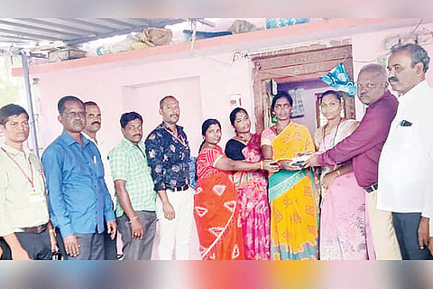13092022 Devadurga student familiy