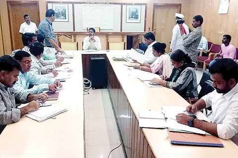 150922 Raichur Preliminary meeting on development of Mango Lake