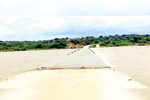 150922 Shilahalli Bridge Sinking