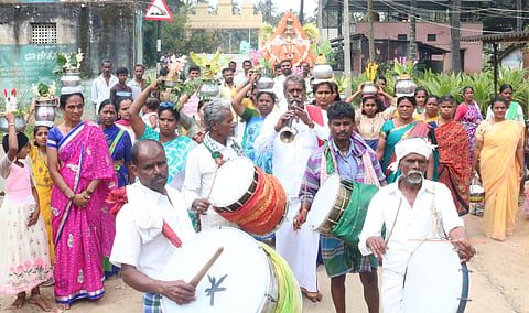 ಗೌಡಗೆರೆ ಗ್ರಾಮದಲ್ಲಿ ಅಡ್ಡಪಲ್ಲಕ್ಕಿ ಹಾಗೂ ಬಂಡಿ ಉತ್ಸವ