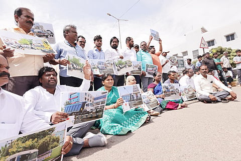 21092022 bellary concillers protest