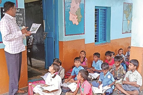 25MDG1 SCHOOL