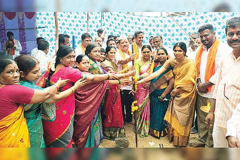 260922 Raichur Samudhaya Bhavana Bhoomi Pooja