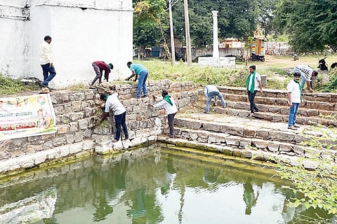 280922 Jalahalli Pushkarani Cleaning