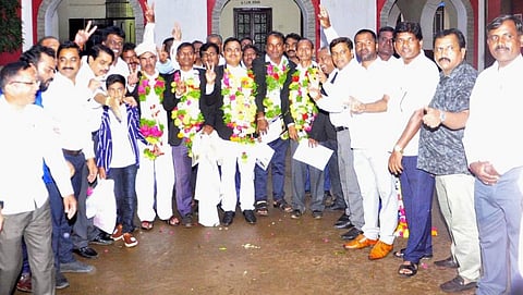 Dist Advocates Sangh photo