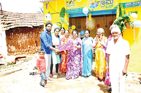 HUN-SEP-15-2(GRAMA 1 AT GAGENAHALLI)