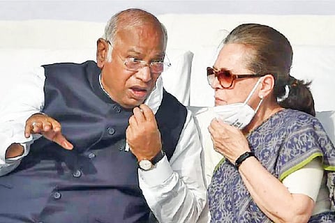 Kharge Sonia