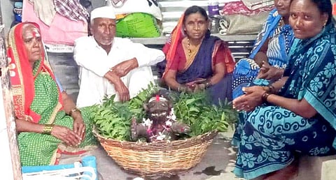 Nalatawad