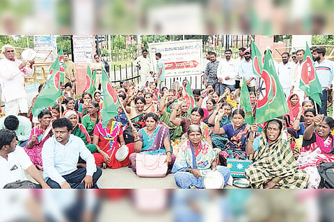 Raichur Rural Laborers Organization Portest