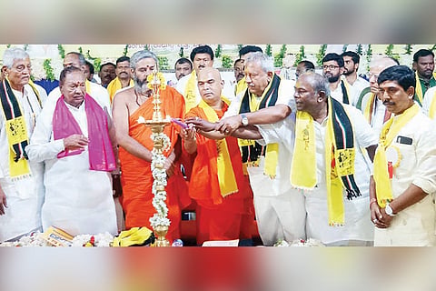 Siraguppa Kanaka Bhavana Bhoomi pooj function