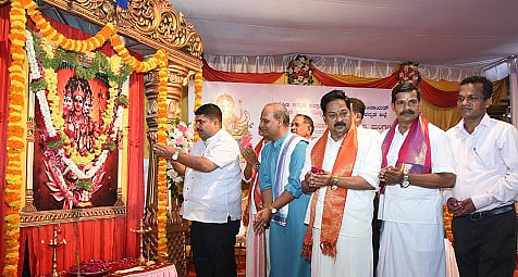 mng-sep17-vishwakarma2