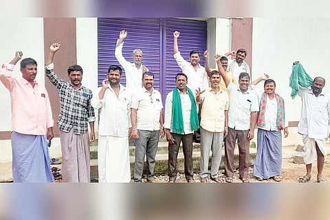 07102022 Kukanoor formars protest