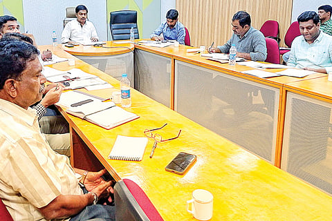 081022 Koppal DC Meeting on Crop Loss