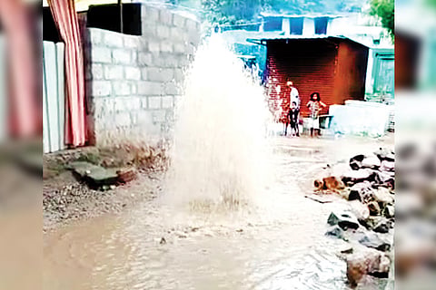181022 Galaga village broken pipeline of Pradhan Mantri Jaljeevan Yojana