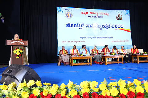 ವರ್ತಮಾನದ ಸಮಸ್ಯೆ ಬಿಚ್ಚಿಟ್ಟ ಕವಿತೆಗಳು