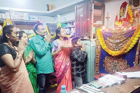 25102022 bellary devali