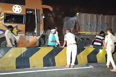 Bus Truck