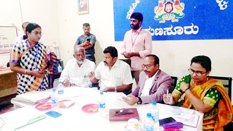 HUN-OCT-20-2(AKRAMA SAKRAMA SAMITI MEETING)