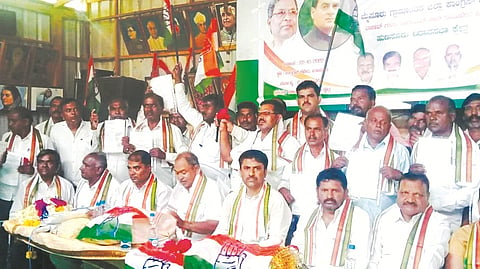 HUN-OCT-24-1(CONGRESS MEETING)