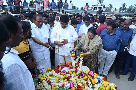 ಭೀಕರ ಅಪಘಾತ:ಮೃತರ ಕುಟುಂಬಕ್ಕೆ ತಲಾ 2 ಲಕ್ಷ ರೂ ಪರಿಹಾರ ಸಚಿವ ಕೆ.ಗೋಪಾಲಯ್ಯ
