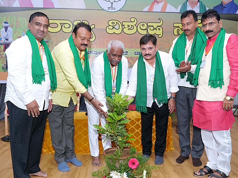 dvg-bjp-raitha-morcha-08-1.jpg