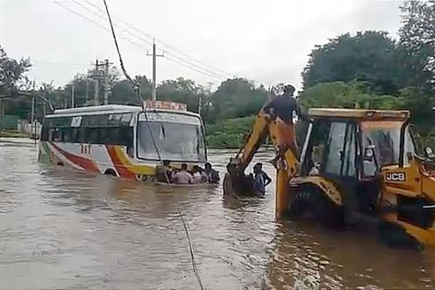 rain bus